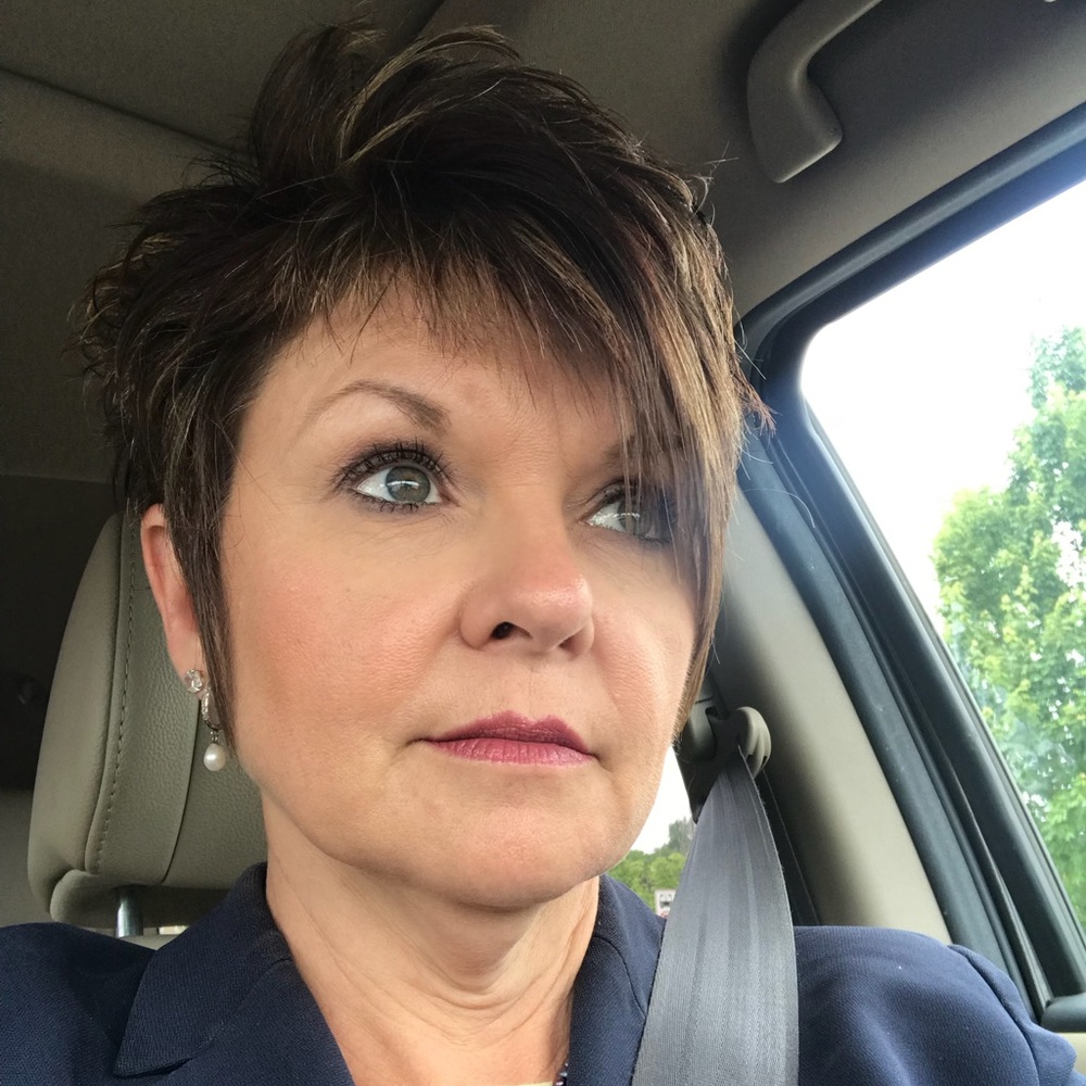 Meet your Posher, Lori